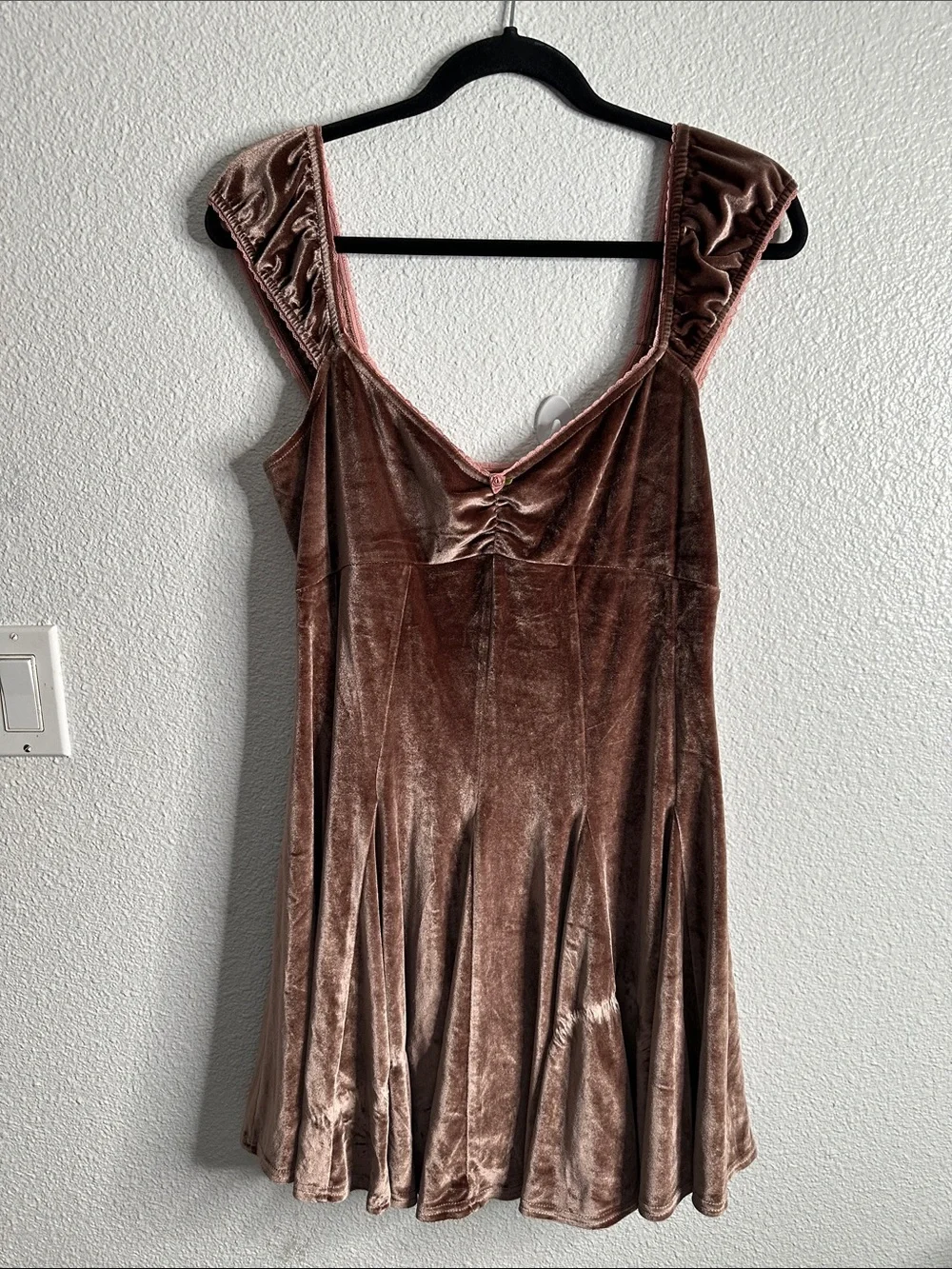 Free people rose Marie Velvet V-Neck A-Line Dress in Dusty Rose size M